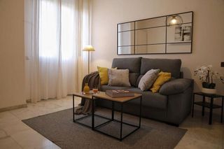 Piso en alquiler en Parque Alcosa - Jardines del Edén en Sevilla