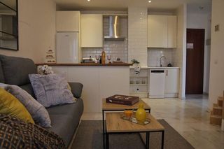 Piso en alquiler en Parque Alcosa - Jardines del Edén en Sevilla