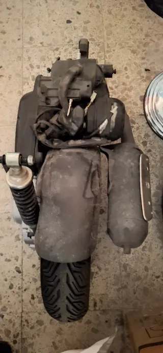 Despiece Aprilia SR Motard