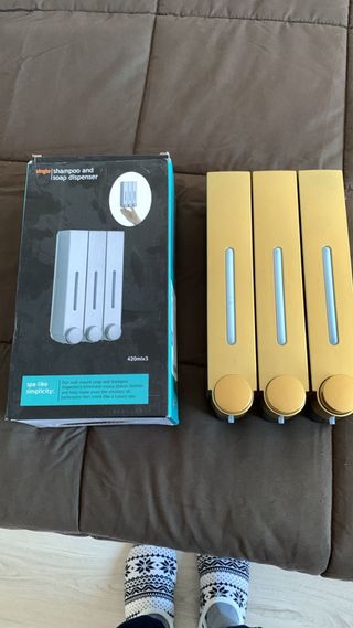 Dispensador de jabón y champú triple