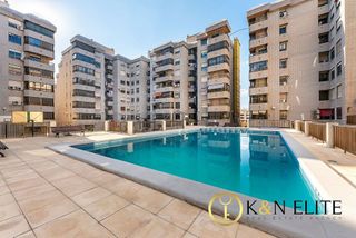 Ático en alquiler en Ensanche - Diputación en Alicante