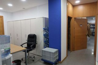 Local comercial en alquiler en Santa Cristina - San Rafael en Málaga