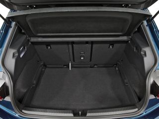 BORN BEV 63KWH E-BOOST PACK 231CV AUTO 5P