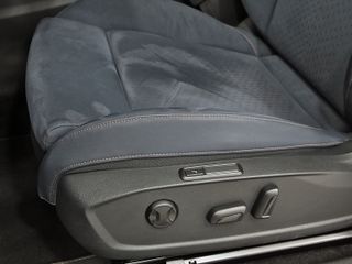 BORN BEV 63KWH E-BOOST PACK 231CV AUTO 5P