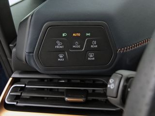 BORN BEV 63KWH E-BOOST PACK 231CV AUTO 5P