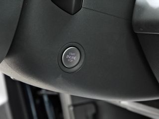 BORN BEV 63KWH E-BOOST PACK 231CV AUTO 5P