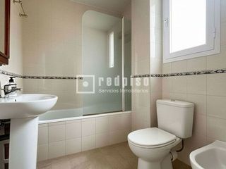 Casa pareada en venta en Palomares del Río