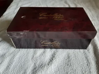 Mocasines Castellano piel con borlas negros