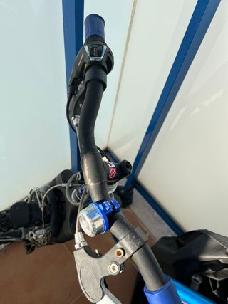 Bicicleta infantil azul