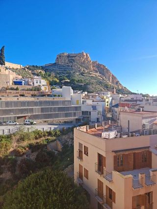 Piso en alquiler en Centro en Alicante