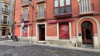 Local comercial en alquiler en Centro - Mendibil - Santiago en Irun