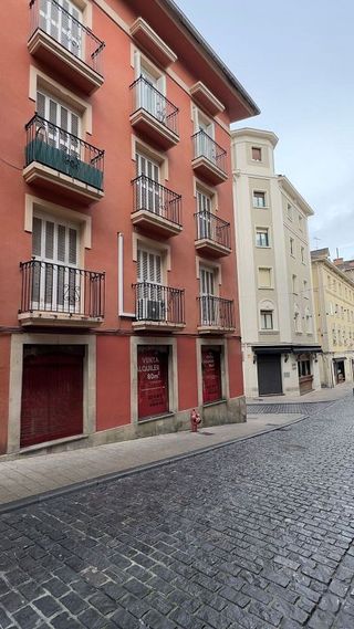 Local comercial en alquiler en Centro - Mendibil - Santiago en Irun