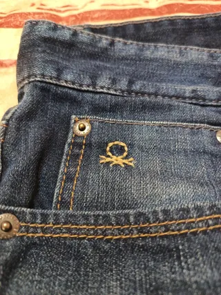 Pantalón vaquero hombre Bennetton,talla 35 w 46