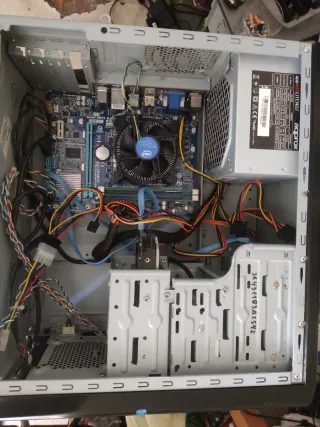 Computer i5 3,20 GHz 500 GB HDD 8 GB RAM