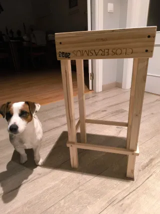 Tavoli artigianali in legno di scatola di vino