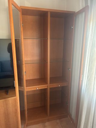 Mueble Vitrina Madera y Cristal