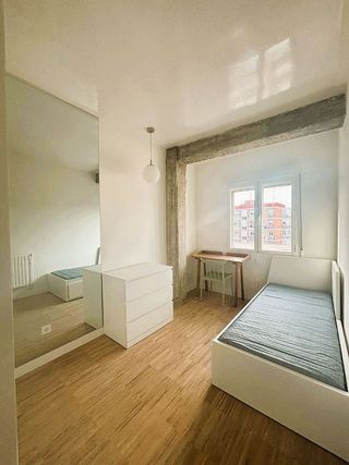 Piso en alquiler en Los Cármenes en Madrid