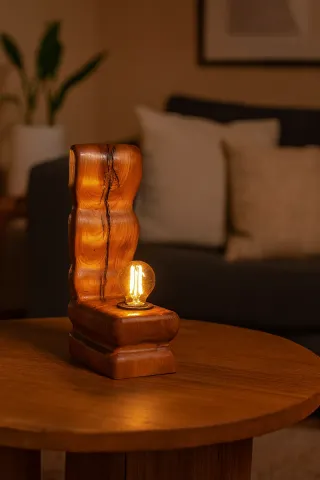 Lámpara madera artesanal única