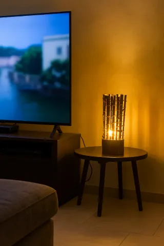 Lámpara madera artesanal única