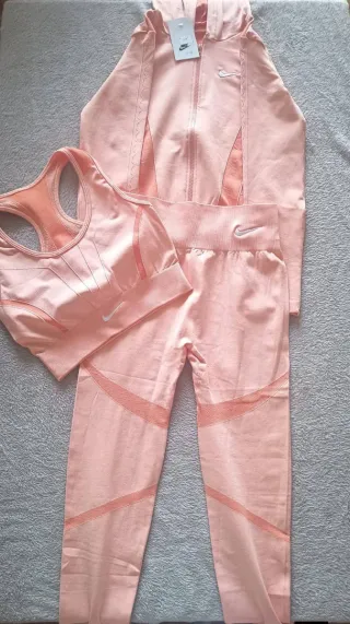 Conjunto deportivo Nike