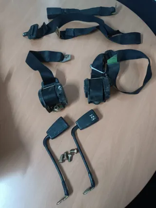 Cinturones Traseros Mercedes Benz W140