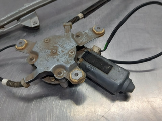 ELEVALUNAS DELANTERO DERECHO AUDI 100 AVANT (C4)