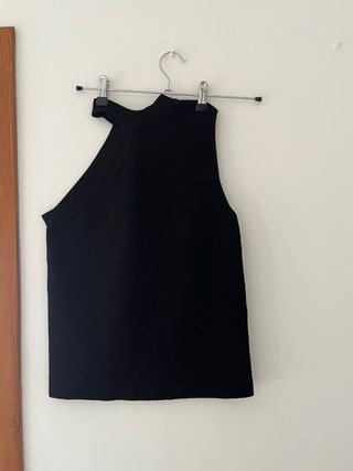 Conjunto Zara Top Negro y Pantalón Beige