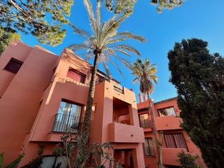 Piso en alquiler en Elviria en Marbella