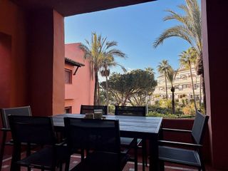 Piso en alquiler en Elviria en Marbella