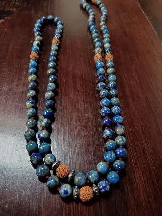 Collana Lapislazzuli con nappa rossa