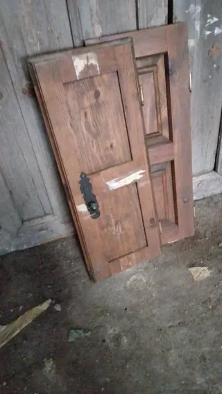 Ventana y contraventanas madera maciza