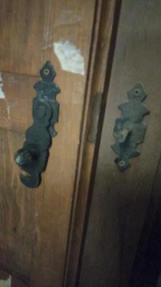 Ventana y contraventanas madera maciza