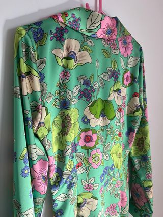 Vestido satinado floral Zara