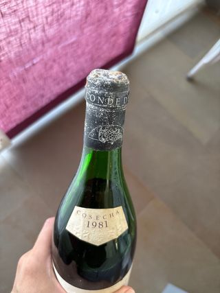 Bottiglie di vino vintage da collezione