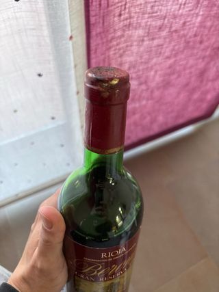 Bottiglie di vino vintage da collezione