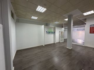 Local comercial en alquiler en Centro - Doña Mercedes en Dos Hermanas