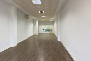 Local comercial en alquiler en Centro - Doña Mercedes en Dos Hermanas