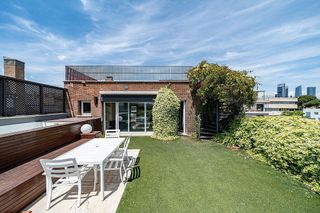 Ático en alquiler en Nueva España en Madrid