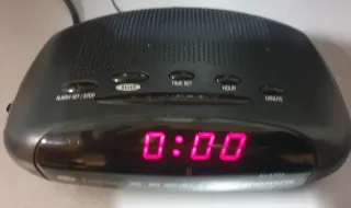 Radio despertador Thomson RR39 – funciona bien