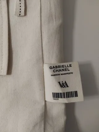 Bolsa Tote Chanel V&A Gabrielle