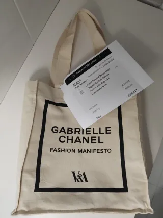 Bolsa Tote Chanel V&A Gabrielle