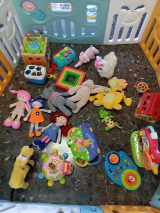 Parque de juegos  corralito con juguetes