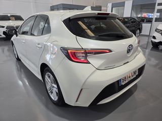 Toyota Corolla 1.8 122H Hybrid Active TECH E-CVT