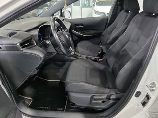 Toyota Corolla 1.8 122H Hybrid Active TECH E-CVT