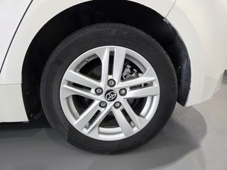 Toyota Corolla 1.8 122H Hybrid Active TECH E-CVT