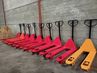 Transpaletas Manuales Varias (de 180 a 240€)
