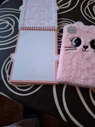 Cuadernos suaves con diseño de gatito