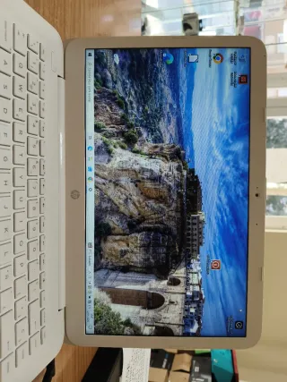 HP Stream 14 Laptop Beige/Blanco