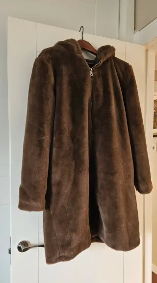 Abrigo pelo mujer marrón