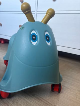 2 Correpasillos apilables como nuevos